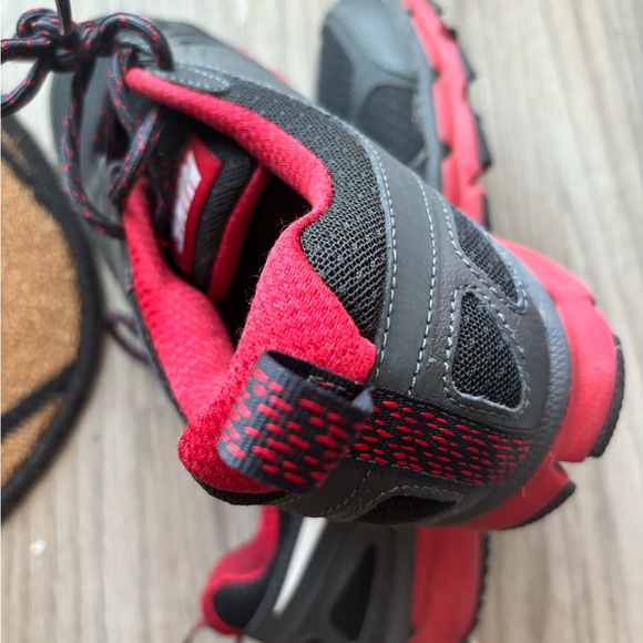 Red, black Nike Flex Trail - Picture 6 of 6